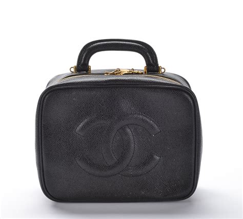 chanel toilettaske|chanel vanity case styles.